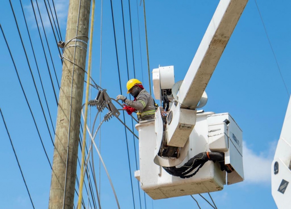 ETED INTERCONECTARÁ NUEVO TRAMO Y DESMANTELARÁ DESVÍO PROVISIONAL PARA AGILIZAR TRABAJOS DEL TELEFÉRICO DE LOS ALCARRIZOS; REPOTENCIARÁ OTRAS LÍNEAS.